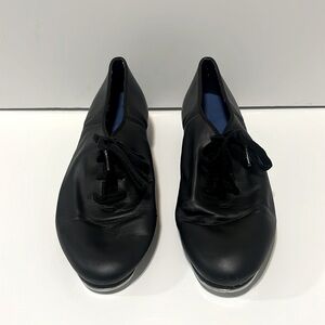 Capezio CG06 TeleTone Tap Shoes- women’s black (9 M)worn about 30 times or less.